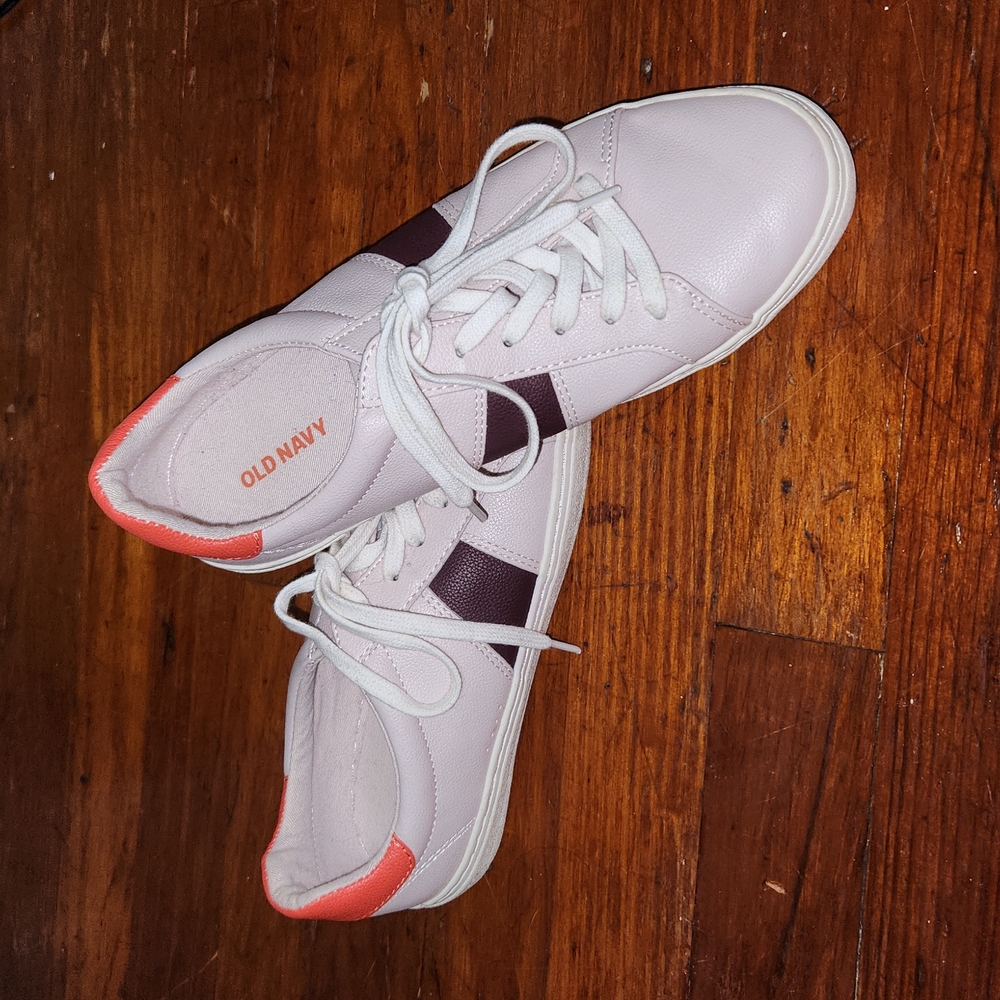 Size 7 Tricolored Womens Old Navy Sneaker